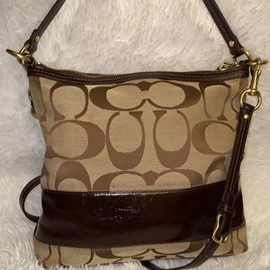 Coach  Women's Shoulder Bag F0826-12825